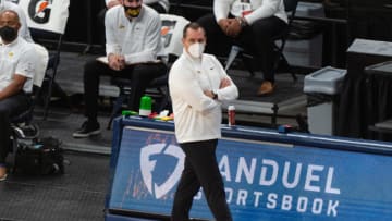 Jan 3, 2021; Memphis, Tennessee, USA; Los Angeles Lakers head coach Frank Vogel during the first half against the Memphis Grizzlies at FedExForum. Mandatory Credit: Justin Ford-USA TODAY Sports