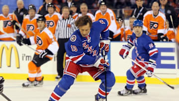 PHILADELPHIA, PA - DECEMBER 31: Ron Duguay #10 of the New York Rangers controls the puck against the Philadelphia Flyers during the 2012 Bridgestone NHL Winter Classic Alumni Game on December 31, 2011 at Citizens Bank Park in Philadelphia, Pennsylvania. (Photo by Jim McIsaac/Getty Images)
