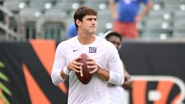 CINCINNATI, OH - AUGUST 22: Daniel Jones #8 of the New York Giants warms up before the start of the preseason game against the Cincinnati Bengals at Paul Brown Stadium on August 22, 2019 in Cincinnati, Ohio. (Photo by Bobby Ellis/Getty Images)