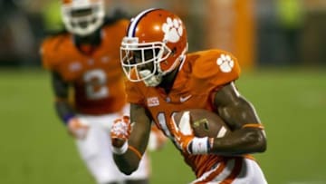Aug 31, 2013; Clemson, SC, USA; Clemson Tigers wide receiver Charone Peake (19) runs after catching a pass during the first quarter against the Georgia Bulldogs at Clemson Memorial Stadium. Mandatory Credit: Jeremy Brevard-USA TODAY Sports