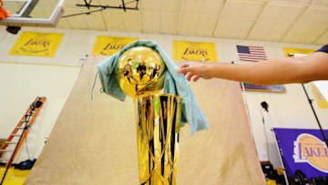 Lakers (Photo by Kevork Djansezian/Getty Images)