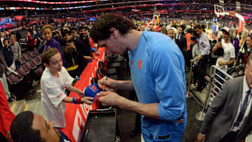LOS ANGELES, CA - MARCH 27: Boban Marjanovic