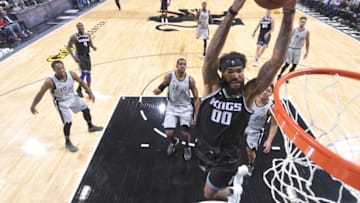 SACRAMENTO, CA - NOVEMBER 12: Willie Cauley-Stein #00 of the Sacramento Kings dunks the ball against the San Antonio Spurs on November 12, 2018 at Golden 1 Center in Sacramento, California. NOTE TO USER: User expressly acknowledges and agrees that, by downloading and or using this Photograph, user is consenting to the terms and conditions of the Getty Images License Agreement. Mandatory Copyright Notice: Copyright 2018 NBAE (Photo by Rocky Widner/NBAE via Getty Images)