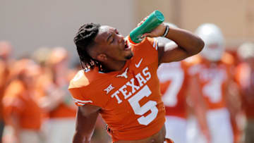 Bijan Robinson, Texas Football (Photo by Tim Warner/Getty Images)