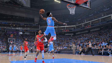 SACRAMENTO, CA - APRIL 7: De'Aaron Fox #5 of the Sacramento Kings dunks against the New Orleans Pelicans on April 7, 2019 at Golden 1 Center in Sacramento, California. NOTE TO USER: User expressly acknowledges and agrees that, by downloading and or using this photograph, User is consenting to the terms and conditions of the Getty Images Agreement. Mandatory Copyright Notice: Copyright 2019 NBAE (Photo by Rocky Widner/NBAE via Getty Images)