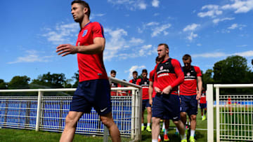 CHANTILLY, FRANCE - JUNE 23: Gary Cahill of England leads the players off the pitch during a UEFA Euro 2016 training session at Stade du Bourgognes on June 23, 2016 in Chantilly, France. (Photo by Dan Mullan/Getty Images)