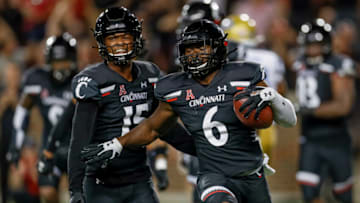 Cincinnati Bearcats cornerback Taj Ward during game against the UCLA Bruins at Nippert Stadium. Getty Images.