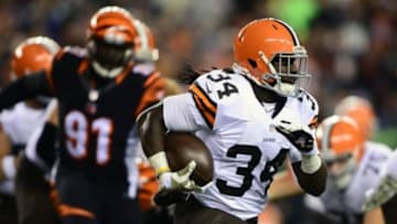 Nov 6, 2014; Cincinnati, OH, USA; Cleveland Browns running back Isaiah Crowell (34) runs the ball during the second quarter against the Cincinnati Bengals at Paul Brown Stadium. Mandatory Credit: Andrew Weber-USA TODAY Sports