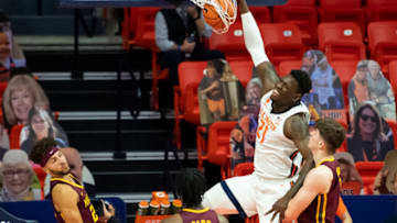 Dec 15, 2020; Champaign, Illinois, USA; Illinois Fighting Illini center Kofi Cockburn (21) dunks against the Minnesota Golden Gophers during the second half at the State Farm Center. Mandatory Credit: Patrick Gorski-USA TODAY Sports