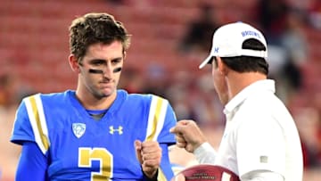 LOS ANGELES, CA - NOVEMBER 18: Quarterback Josh Rosen
