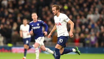LONDON, ENGLAND - NOVEMBER 21: Harry Kane of Tottenham Hotspur controls the ball during the Premier League match between Tottenham Hotspur and Leeds United at Tottenham Hotspur Stadium on November 21, 2021 in London, England. (Photo by Chloe Knott - Danehouse/Getty Images)