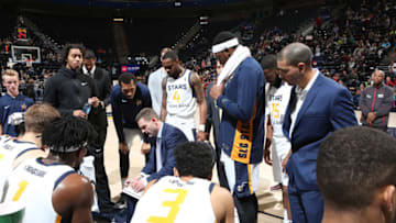 SALT LAKE CITY, UT - NOVEMBER 27: The Salt Lake City Stars huddle during a time out against the Rio Grande Valley Vipers at vivint.SmartHome Arena on November 27, 2017 in Salt Lake City, Utah. NOTE TO USER: User expressly acknowledges and agrees that, by downloading and or using this Photograph, User is consenting to the terms and conditions of the Getty Images License Agreement. Mandatory Copyright Notice: Copyright 2017 NBAE (Photo by Melissa Majchrzak/NBAE via Getty Images) Salt Lake City Stars
