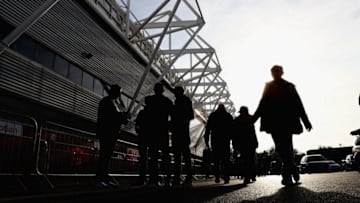 SOUTHAMPTON, ENGLAND - MAY 10: Fans gather outside the ground prior to the Premier League match between Southampton and Arsenal at St Mary's Stadium on May 10, 2017 in Southampton, England. (Photo by Ian Walton/Getty Images)
