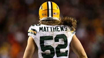 LANDOVER, MD - JANUARY 10: Inside linebacker Clay Matthews #52 of the Green Bay Packers in action against the Washington Redskins at FedExField on January 10, 2016 in Landover, Maryland. (Photo by Patrick Smith/Getty Images)