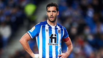 SAN SEBASTIAN, SPAIN - MARCH 13: Mikel Merino of Real Sociedad looks on during the LaLiga Santander match between Real Sociedad and Deportivo Alaves at Reale Arena on March 13, 2022 in San Sebastian, Spain. (Photo by Juan Manuel Serrano Arce/Getty Images)