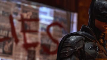 ROBERT PATTINSON as Batman in Warner Bros. Pictures’ action adventure “THE BATMAN,” a Warner Bros. Pictures release. Photo Credit: Jonathan Olley/™ & © DC Comics. © 2021 Warner Bros. Entertainment Inc. All Rights Reserved.