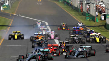 MELBOURNE, AUSTRALIA - MARCH 17: Valtteri Bottas driving the (77) Mercedes AMG Petronas F1 Team Mercedes W10 leads Lewis Hamilton of Great Britain driving the (44) Mercedes AMG Petronas F1 Team Mercedes W10 and the rest of the field at the start during the F1 Grand Prix of Australia at Melbourne Grand Prix Circuit on March 17, 2019 in Melbourne, Australia. (Photo by Charles Coates/Getty Images)