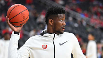 LAS VEGAS, NV - MARCH 10: Arizona forward Deandre Ayton (13) looks on before the championship game of the mens Pac-12 Tournament between the USC Trojans and the Arizona Wildcats on March 10, 2018, at the T-Mobile Arena in Las Vegas, NV. (Photo by Brian Rothmuller/Icon Sportswire via Getty Images)