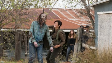 Althea (Maggie Grace), Alicia Clark (Alycia Debnam-Carey), Victor Strand (Colman Domingo) and John (Garret Dillahunt) - Fear the Walking Dead _ Season 4, Episode 2 - Photo Credit: Richard Foreman, Jr/AMC