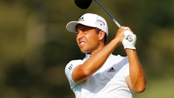 ATLANTA, GEORGIA - SEPTEMBER 05: Xander Schauffele of the United States plays his shot from the 16th tee during the second round of the TOUR Championship at East Lake Golf Club on September 05, 2020 in Atlanta, Georgia. (Photo by Kevin C. Cox/Getty Images)