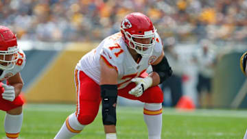 PITTSBURGH, PA - SEPTEMBER 16: Mitchell Schwartz #71 of the Kansas City Chiefs in action against the Pittsburgh Steelers on September 16, 2018 at Heinz Field in Pittsburgh, Pennsylvania. (Photo by Justin K. Aller/Getty Images)