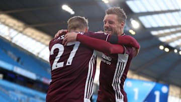 Leicester City's English striker Jamie Vardy (R) celebrates with Belgian defender Timothy Castagne (L) (Photo by CATHERINE IVILL/POOL/AFP via Getty Images)