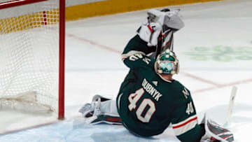 ST. PAUL, MN - OCTOBER 6: Devan Dubnyk #40 of the Minnesota Wild makes an acrobatic save during a game between the Minnesota Wild and Las Vegas Golden Knights at Xcel Energy Center on October 6, 2018 in St. Paul, Minnesota. (Photo by Bruce Kluckhohn/NHLI via Getty Images)