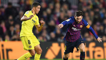 BARCELONA, SPAIN - DECEMBER 02: Lionel Messi of Barcelona takes on Pablo Fornals of Villareal during the La Liga match between FC Barcelona and Villarreal CF at Camp Nou on December 2, 2018 in Barcelona, Spain. (Photo by David Ramos/Getty Images)