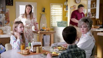 "Quirky Eggheads and Texas Snow Globes" - Pictured: Missy (Raegan Revord), Mary (Zoe Perry), Sheldon (Iain Armitage), George Sr. (Lance Barber) and Meemaw (Annie Potts). After Dr. Sturgis (Wallace Shawn) experiences a nervous breakdown, Mary worries Sheldon is headed down a similar path. Also, Georgie discovers he has a knack for sales, on the third season premiere of YOUNG SHELDON, Thursday, Sept. 26 (8:00-8:31 PM, ET/PT) on the CBS Television Network. Photo: Bill Inoshita/CBS ©2019 CBS Broadcasting, Inc. All Rights Reserved