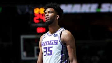 MEMPHIS, TN - NOVEMBER 16: Marvin Bagley III #35 of the Sacramento Kings looks on during the game against the Memphis Grizzlies on November 16, 2018 at FedExForum in Memphis, Tennessee. NOTE TO USER: User expressly acknowledges and agrees that, by downloading and or using this photograph, User is consenting to the terms and conditions of the Getty Images License Agreement. Mandatory Copyright Notice: Copyright 2018 NBAE (Photo by Joe Murphy/NBAE via Getty Images)