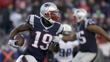 Dec 20, 2015; Foxborough, MA, USA; New England Patriots wide receiver Brandon LaFell (19) runs the ball against the Tennessee Titans in the second half at Gillette Stadium. The Patriots defeated the Titans 33-16. Mandatory Credit: David Butler II-USA TODAY Sports