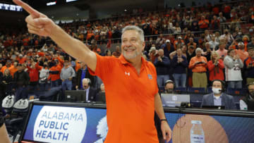 Auburn basketballJan 22, 2022; Auburn, Alabama, USA; Auburn Tigers head coach Bruce Pearl points to the student section after the Tigers beat the Kentucky Wildcats at Auburn Arena. Mandatory Credit: John Reed-USA TODAY Sports