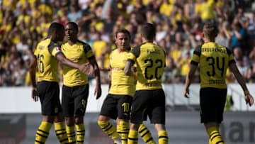 ESSEN, GERMANY - AUGUST 12: The team of Borussia Dortmund celebrates the opening goal scored by Marco Reus during a pre-season friendly match against Lazio at the Stadion Essen on August 12, 2018 in Essen, Germany. (Photo by Alexandre Simoes/Borussia Dortmund/Getty Images)