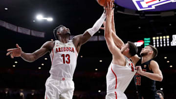 TUCSON, AZ - FEBRUARY 10: Deandre Ayton