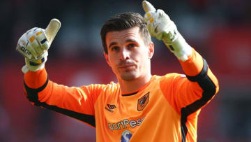 SOUTHAMPTON, ENGLAND - APRIL 29: Eldin Jakupovic of Hull City acknowledges the fans after the Premier League match between Southampton and Hull City at St Mary's Stadium on April 29, 2017 in Southampton, England. (Photo by Charlie Crowhurst/Getty Images)