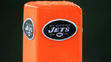 EAST RUTHERFORD, NJ - SEPTEMBER 13: An end zone marker with the New York Jets logo on sits on the field at the New Meadowlands Stadium on September 13, 2010 in East Rutherford, New Jersey. (Photo by Jim McIsaac/Getty Images)