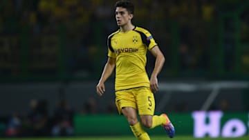 LISBON, PORTUGAL - OCTOBER 18: Marc Bartra of Borussia Dortmund in action during the UEFA Champions League match between SC Sporting and Borussia Dortmund at Estadio Jose Alvalade on October 18, 2016 in Lisbon, Lisboa. (Photo by Octavio Passos/Getty Images)