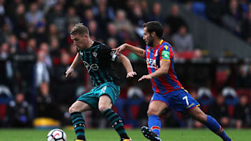 LONDON, ENGLAND - SEPTEMBER 16: Steven Davis of Southampton is put under pressure from Yohan Cabaye of Crystal Palace during the Premier League match between Crystal Palace and Southampton at Selhurst Park on September 16, 2017 in London, England. (Photo by Dan Istitene/Getty Images)