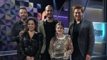 CRIME SCENE KITCHEN: Clockwise from Top L: Joel McHale, contestant Luis, Curtis Stone, contestant Natalie and Yolanda Gampp in the “Finale” episode of CRIME SCENE KITCHEN airing Wednesday, July 21 (9:00-10:00 PM ET/PT) on FOX. © 2021 FOX MEDIA LLC. CR: Michael Becker/FOX.