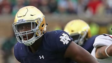 SOUTH BEND, IN - SEPTEMBER 08: Daelin Hayes #9 of the Notre Dame Fighting Irish rushes against the Ball State Cardinals at Notre Dame Stadium on September 8, 2018 in South Bend, Indiana. Notre Dame defeated Ball State 24-16.(Photo by Jonathan Daniel/Getty Images)