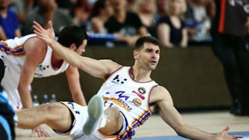 AUCKLAND, NEW ZEALAND - JANUARY 13: Kevin Lisch of the Kings reacts as he hits the deck during the round 15 NBL match between the New Zealand Breakers and the Sydney Kings at Vector Arena on January 13, 2017 in Auckland, New Zealand. (Photo by Anthony Au-Yeung/Getty Images)