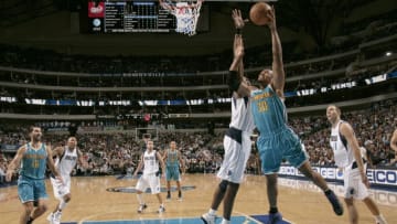 DALLAS - NOVEMBER 15: David West (Photo by Danny Bollinger/NBAE via Getty Images)