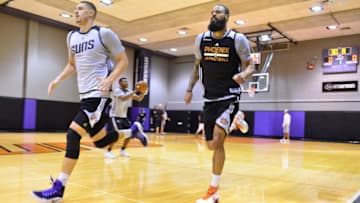 PHOENIX, AZ - OCTOBER 10: Alex Len