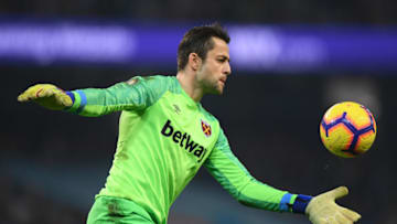 MANCHESTER, ENGLAND - FEBRUARY 27: West Ham United goalkeeper Lukasz Fabianski clears the ball during the Premier League match between Manchester City and West Ham United at Etihad Stadium on February 27, 2019 in Manchester, United Kingdom. (Photo by Shaun Botterill/Getty Images)