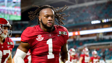 Jan 11, 2021; Miami Gardens, Florida, USA; Alabama Crimson Tide linebacker Ben Davis (1) against the Ohio State Buckeyes in the 2021 College Football Playoff National Championship Game. Mandatory Credit: Mark J. Rebilas-USA TODAY Sports