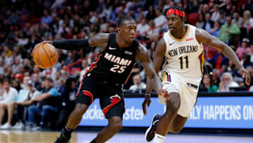 Kendrick Nunn #25 of the Miami Heat drives to the basket against Jrue Holiday #11 of the New Orleans Pelicans(Photo by Michael Reaves/Getty Images)
