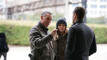 CHICAGO P.D. -- "Rabbit Hole" Episode 510 -- Pictured: (l-r) Jason Beghe as Hank Voight, Tracy Spiridakos as Hailey Upton, Jesse Lee Soffer as Jay Halstead -- (Photo by: Parrish Lewis/NBC)