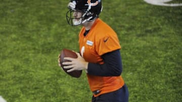 Jun 17, 2014; Lake Forest, IL, USA; Chicago Bears quarterback Jay Cutler (6) during Chicago Bears minicamp at Halas Hall. Mandatory Credit: David Banks-USA TODAY Sports