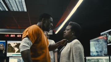 (L-r) IDRIS ELBA as Bloodsport and VIOLA DAVIS as Amanda Waller in Warner Bros. Pictures’ superhero action adventure “THE SUICIDE SQUAD,” a Warner Bros. Pictures release. Courtesy of Warner Bros. Pictures/™ & © DC Comics. © 2021 Warner Bros. Entertainment Inc. All Rights Reserved.