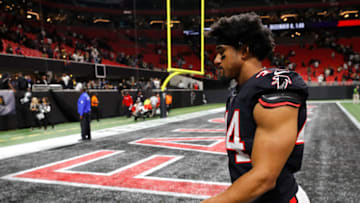 ATLANTA, GEORGIA - NOVEMBER 28: Vic Beasley #44 of the Atlanta Falcons (Photo by Kevin C. Cox/Getty Images)